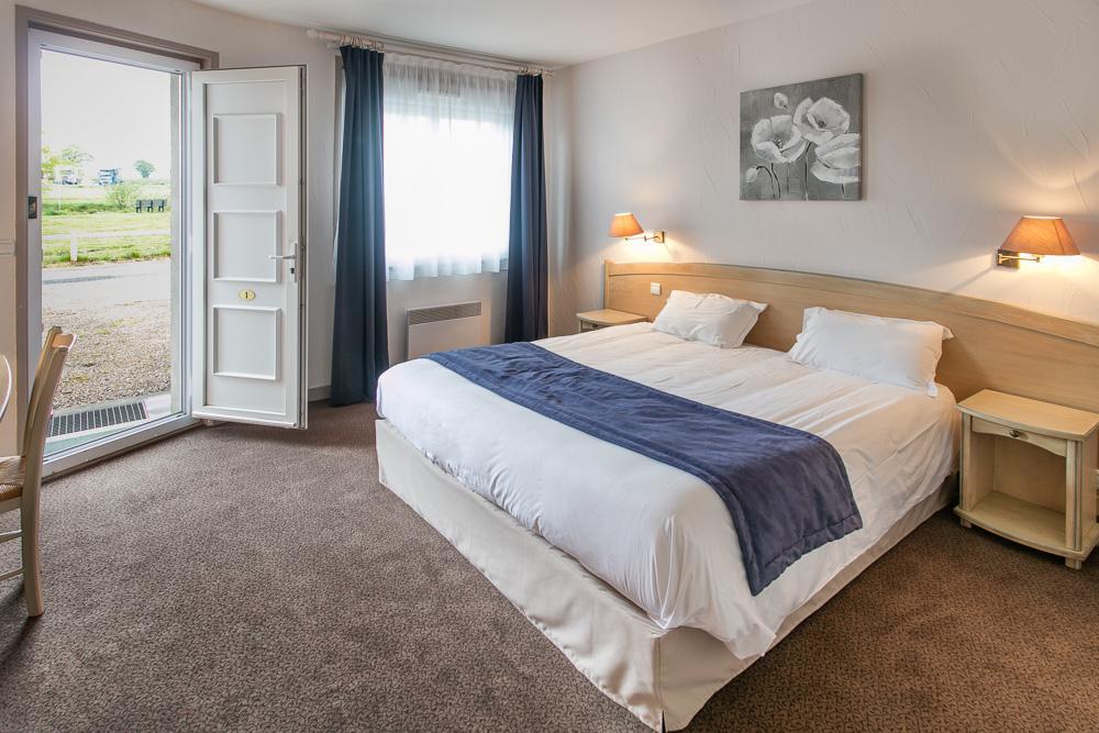 Le Charollais Motel Restaurant Contact-Hotel Vitry-en-Charollais Bagian luar foto