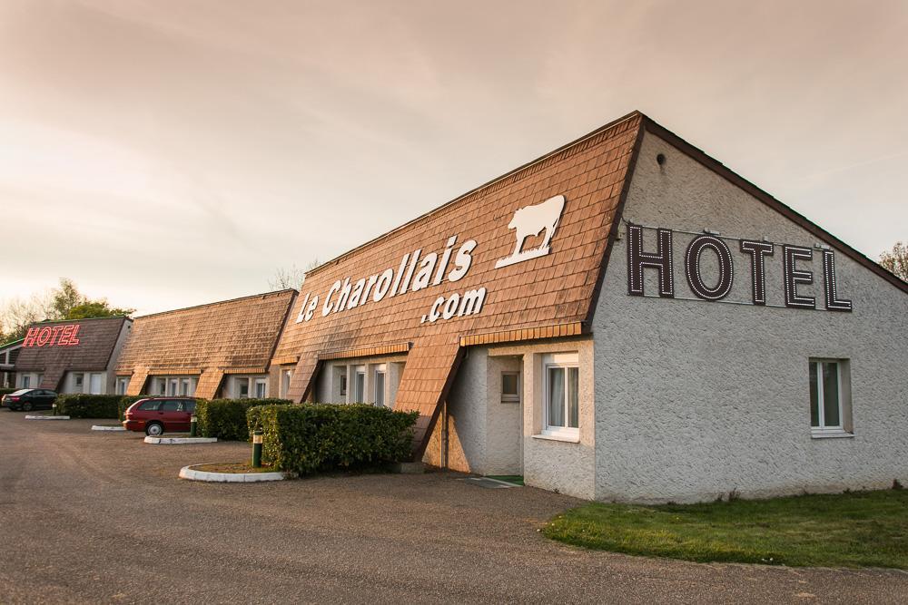 Le Charollais Motel Restaurant Contact-Hotel Vitry-en-Charollais Bagian luar foto